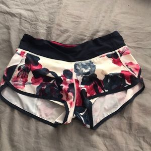 Lululemon short